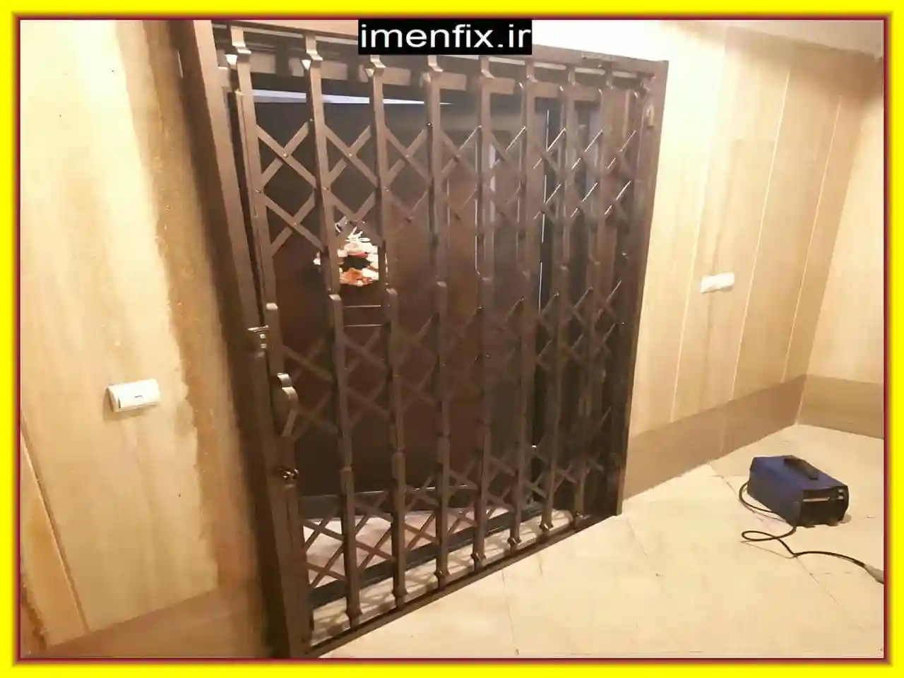 درب آکاردئونی با طراحی مدرن درب آکاردئونی با طراحی مدرن