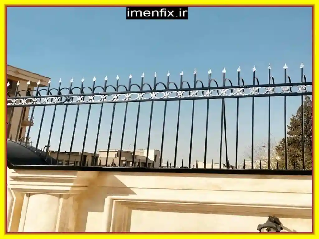 چرا حفاظ دور دیوار حیاط جدید اهمیت دارد؟