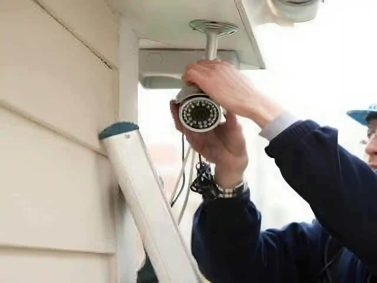 دوربین مدار بسته ضد سرقت ساختمان 093 دوربین های مدار بسته