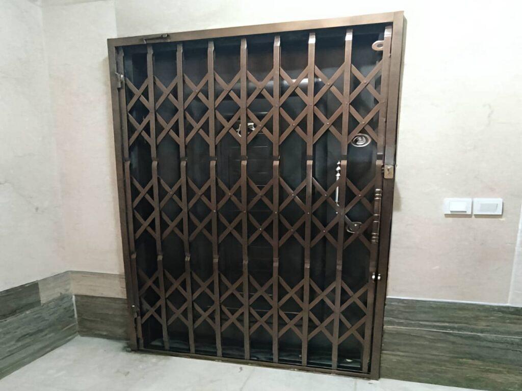 محافظ درب ورودی منزل