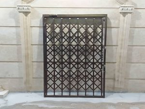 رنگ درب و حفاظ آکاردئونی