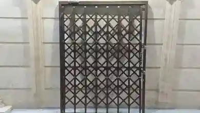 رنگ درب و حفاظ آکاردئونی