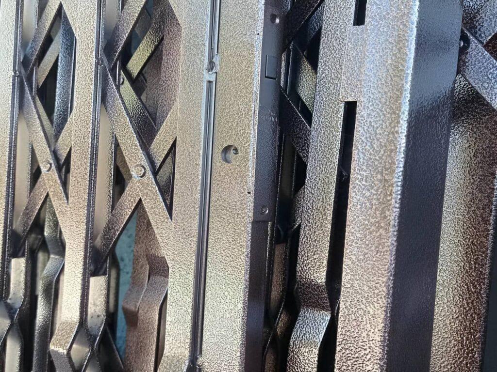 نمونه عکس های درب آکاردئونی