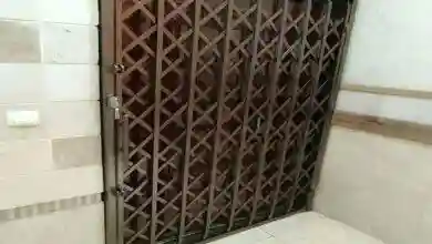 بهترین حفاظ آکاردئونی درب منزل