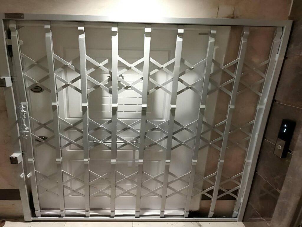 حفاظت و امنیت درب ورودی