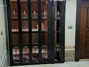 حفاظ درب ورودی خانه