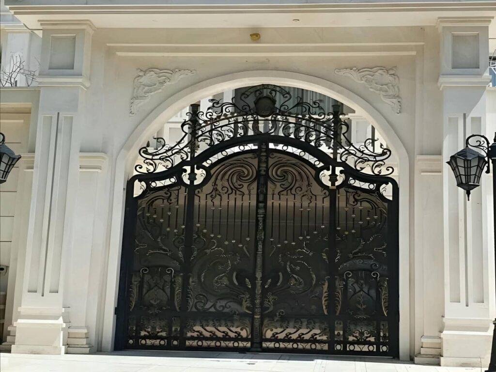 مراحل ساخت درب فرفورژه