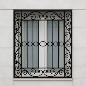 حفاظ پنجره مدل پیچک بهاری