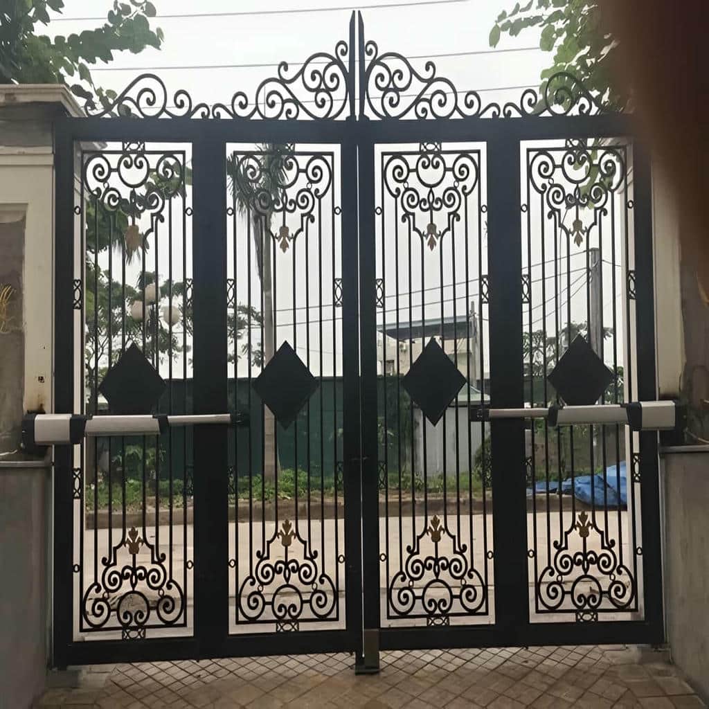 نصب و راه&zwnj;اندازی جک درب پارکینگ