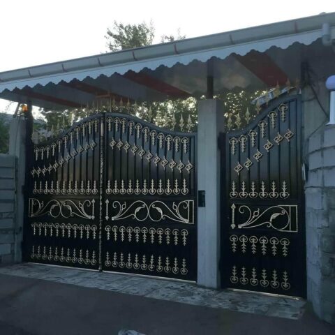 درب انگلیسی با طراحی کلاسیک
