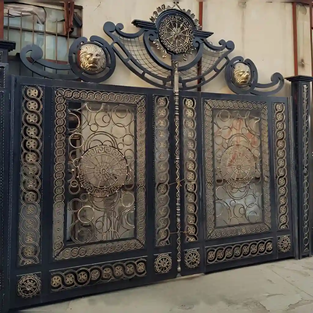 بررسی درب مدل ورساچه با طراحی کلاسیک