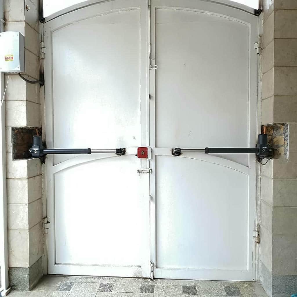 نصب جک درب پارکینگ برد آببند در چابهار