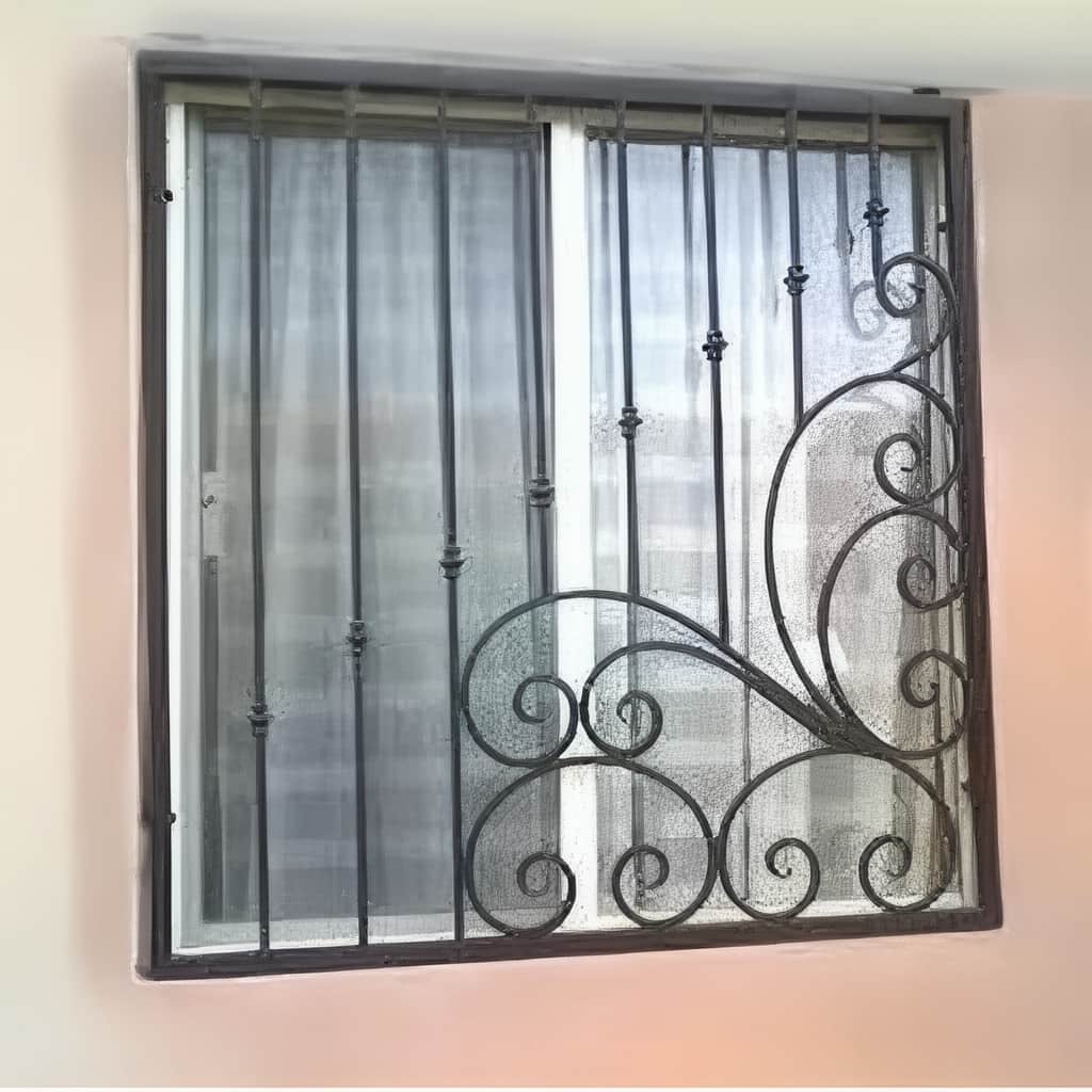 نصب حفاظ پنجره بازشو ایمن در پرند