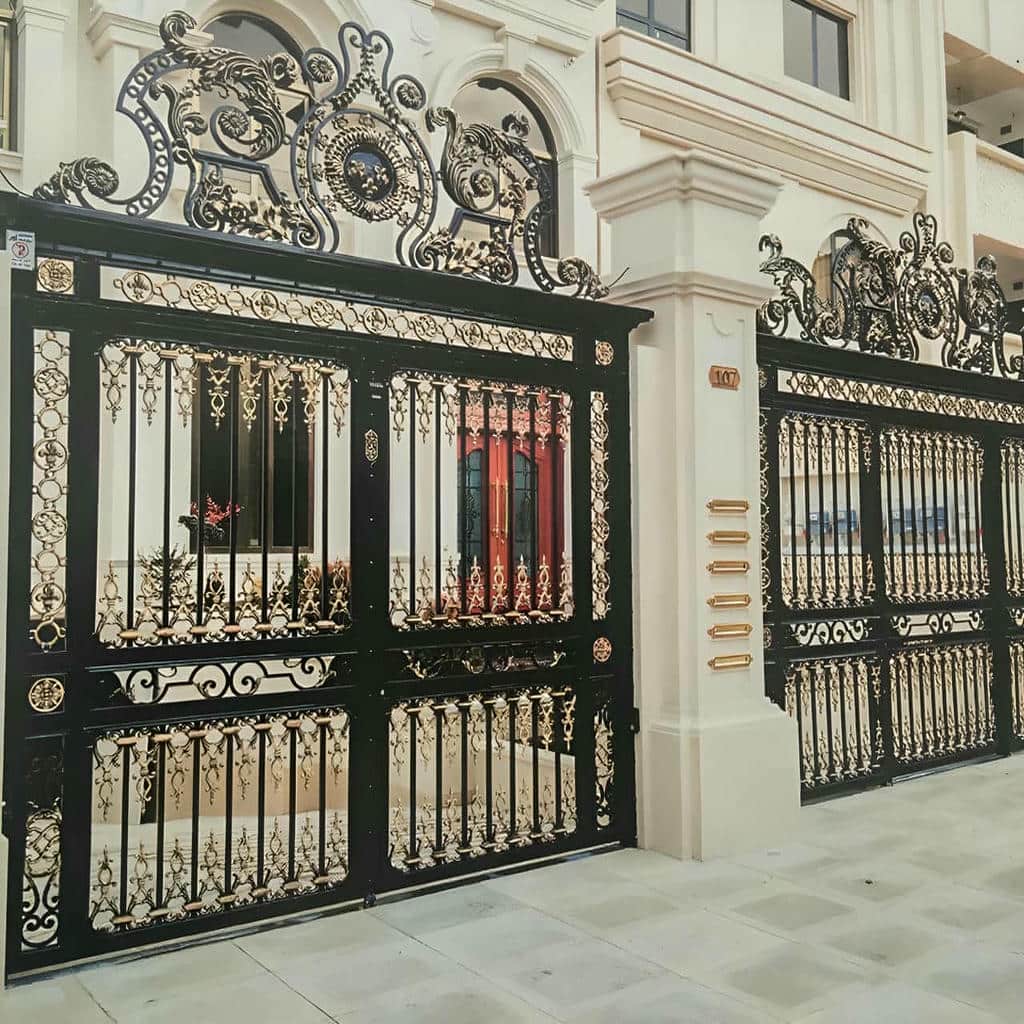 خرید درب حیاط ویلایی فرفورژه کلاسیک در ایلام