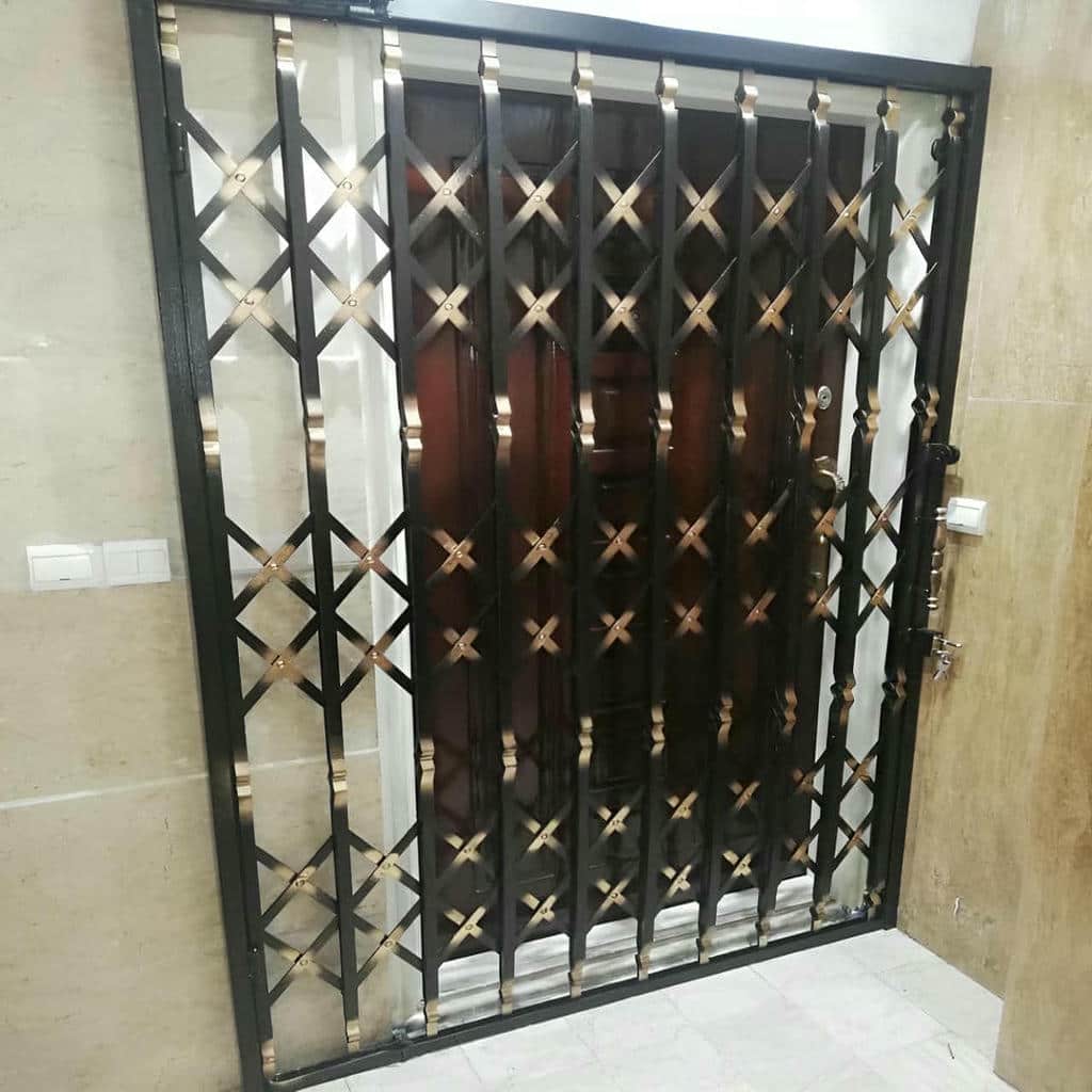 accordion-door-protection-apartment-aff فروش درب آکاردئونی فلزی تمام گل در کمال شهر