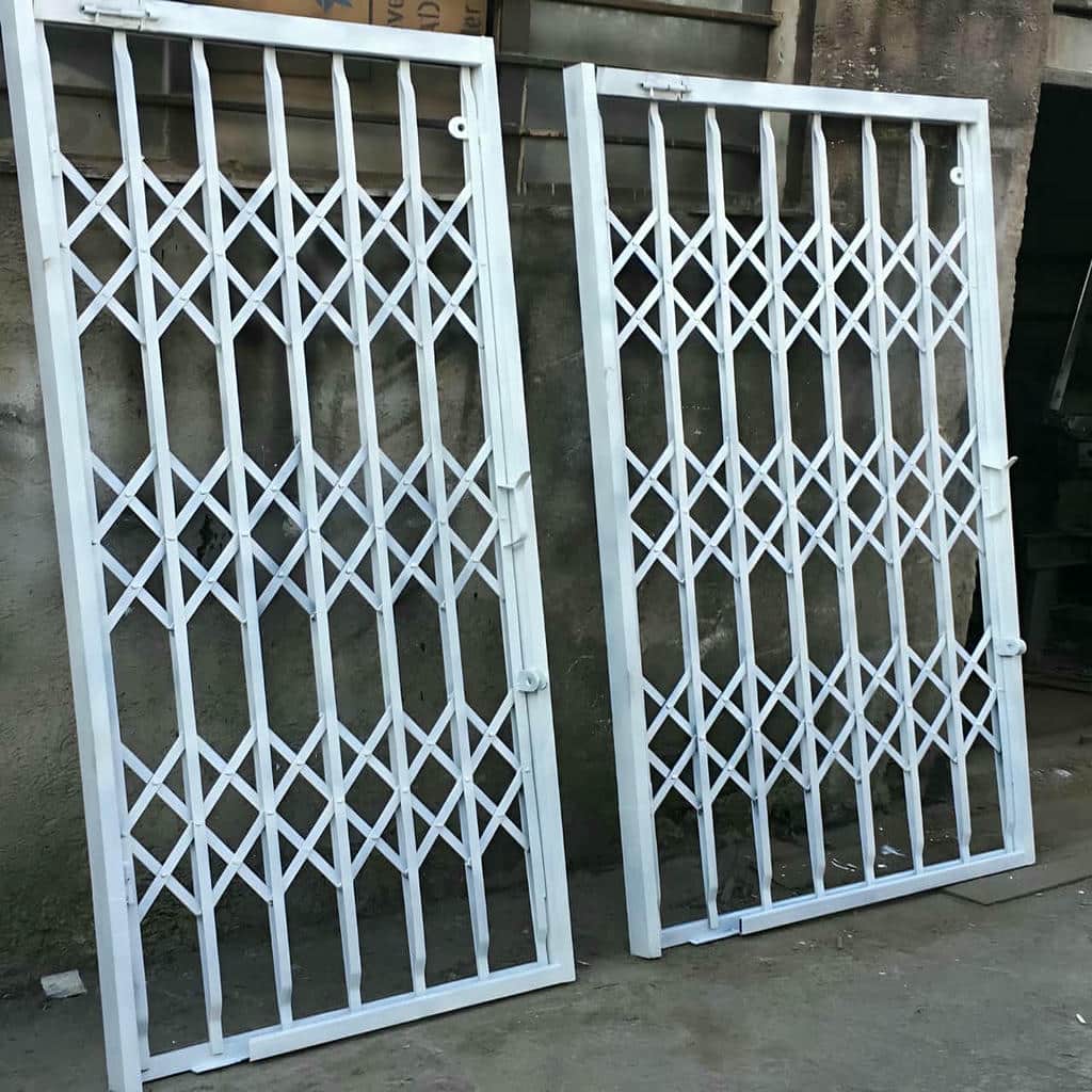 نصب درب آکاردئونی فلزی چهارگل در چابهار
