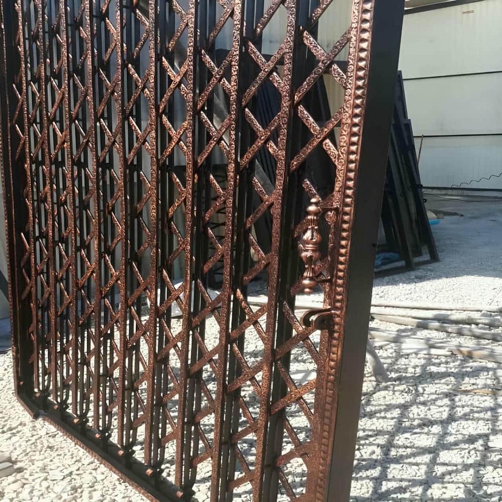 قیمت درب آکاردئونی فلزی ساخت سفارشی در هشتگرد