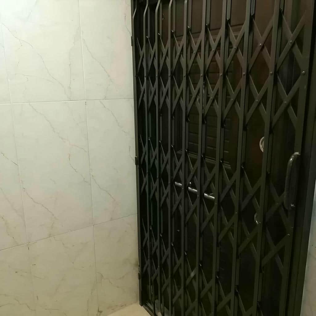فروش درب آکاردئونی فلزی پروفیل سنگین در قم