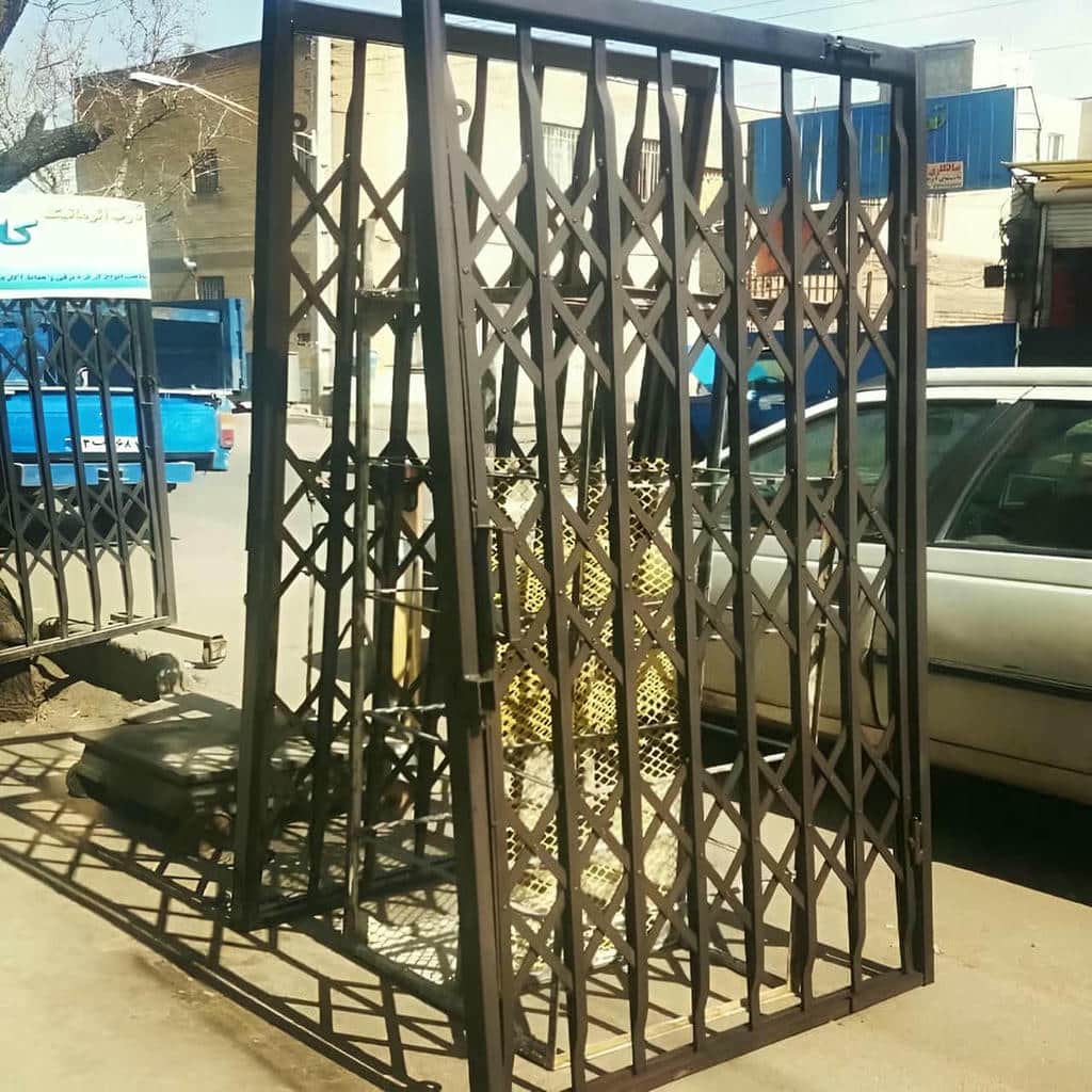 قیمت درب آکاردئونی فلزی سه گل در آمل