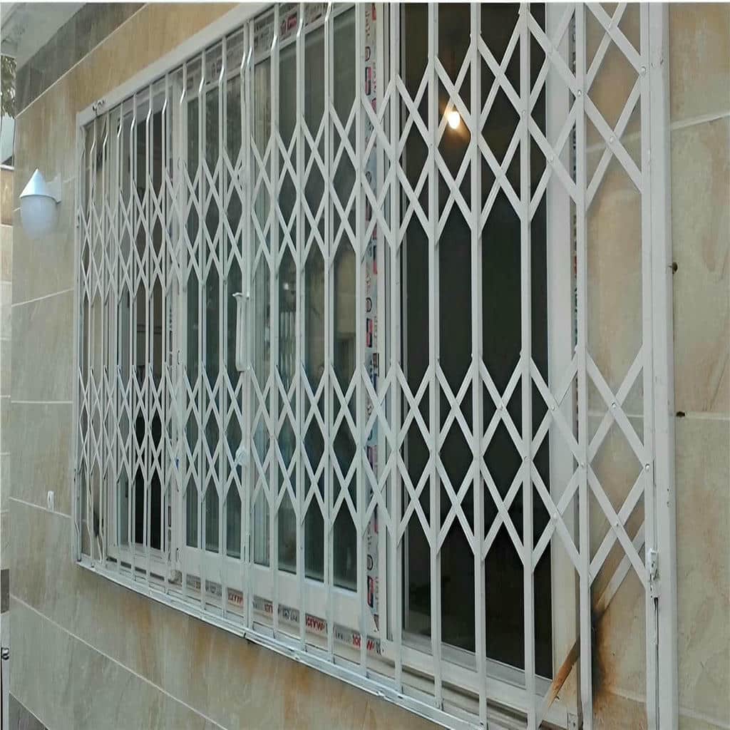 نصب درب آکاردئونی فلزی چهارگل در استان گیلان
