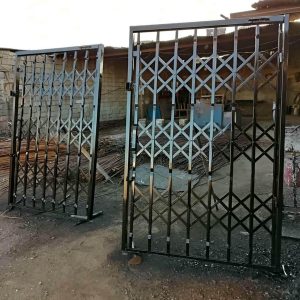 درب آکاردئونی فلزی در کرمان