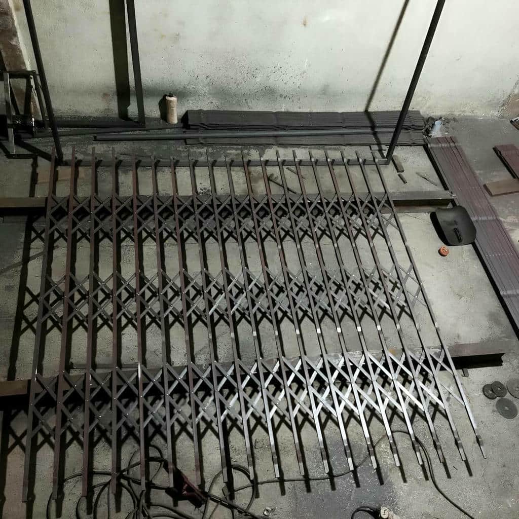 خرید درب آکاردئونی فلزی دوگل در کمال شهر