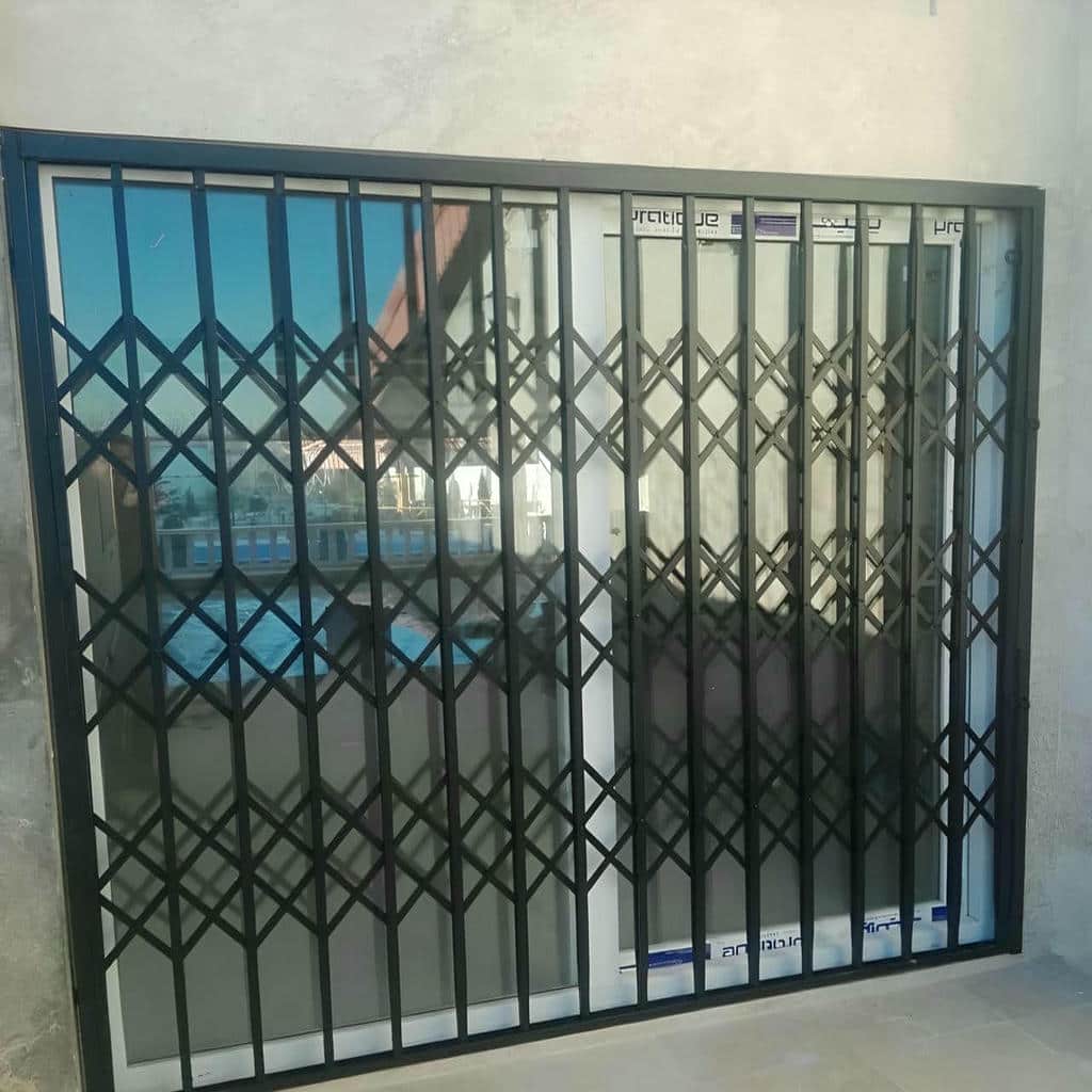 accordion-door-protection-apartment-aqd کارخانه درب آکاردئونی فلزی پروفیل سنگین در اشتهارد