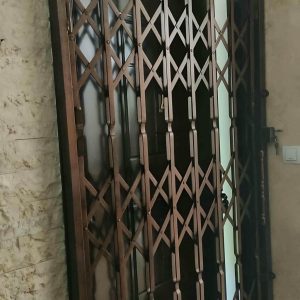 درب آکاردئونی فلزی در گنبدکاووس