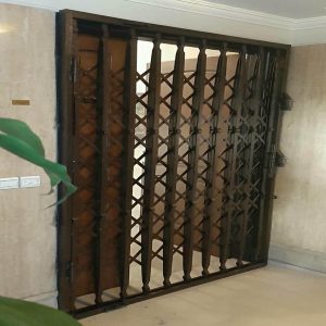 درب آکاردئونی فلزی در اردبیل