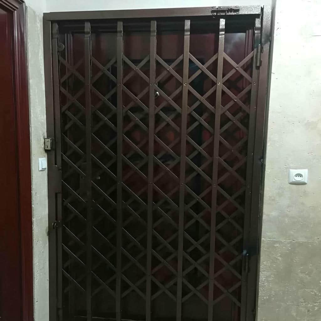 قیمت درب آکاردئونی فلزی تسمه تقویت شده در آبادان