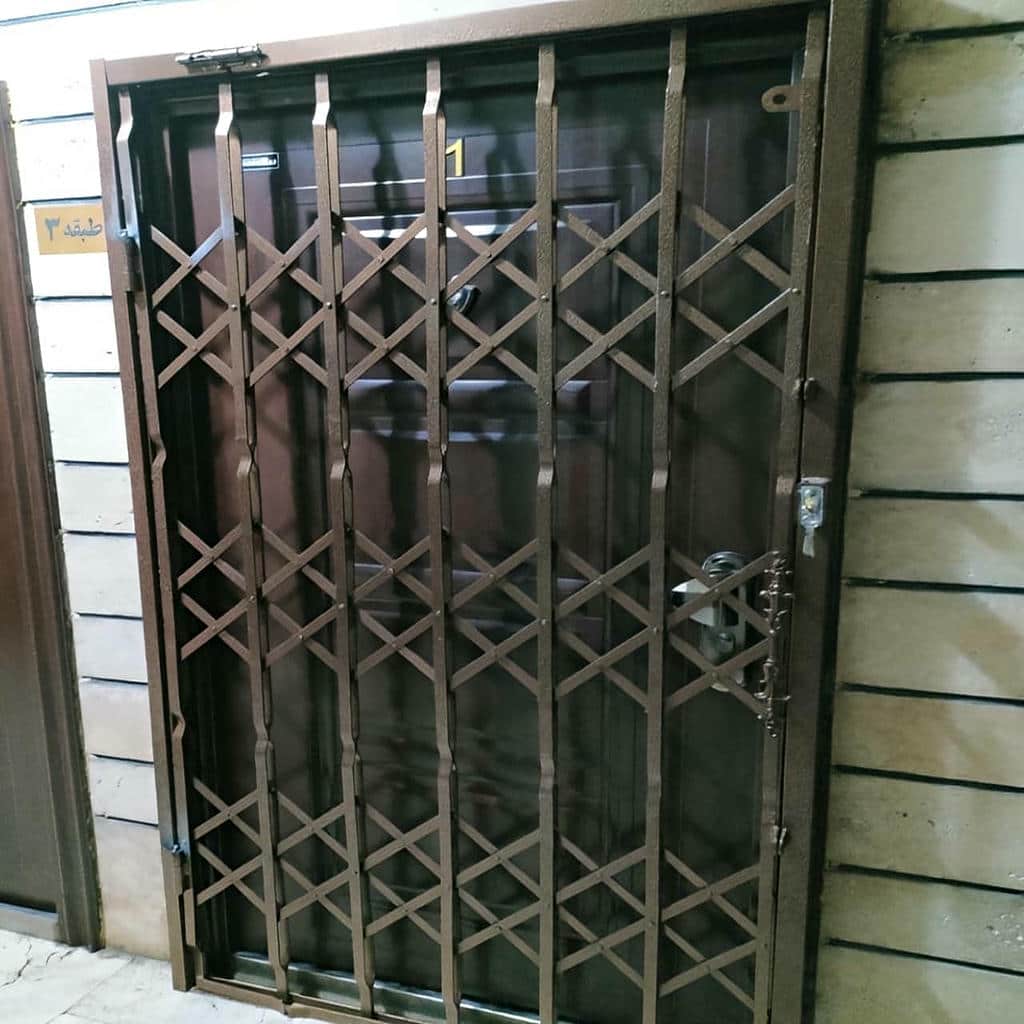 خرید درب آکاردئونی فلزی دوگل در ایرانشهر