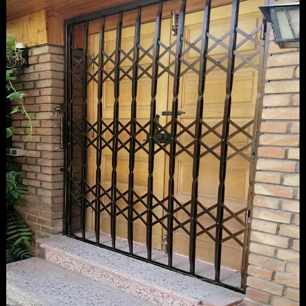 خرید درب آکاردئونی فلزی قفل مخفی در سیرجان
