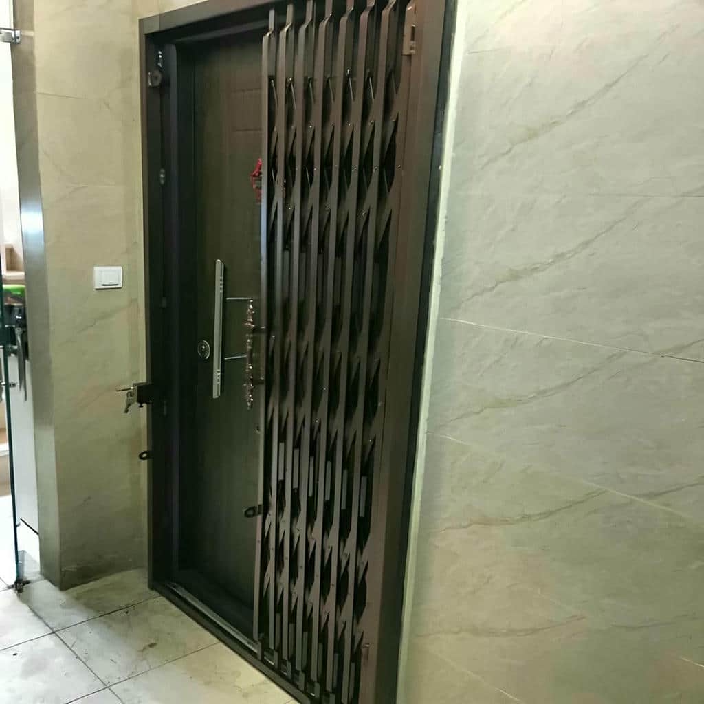 نصب درب آکاردئونی فلزی چهارگل در کرمان