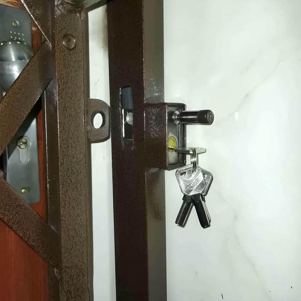 کارخانه درب آکاردئونی فلزی قفل مخفی در کرمانشاه
