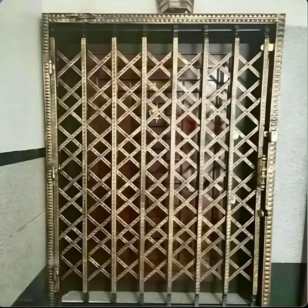 خرید درب آکاردئونی فلزی قفل مخفی در اردبیل