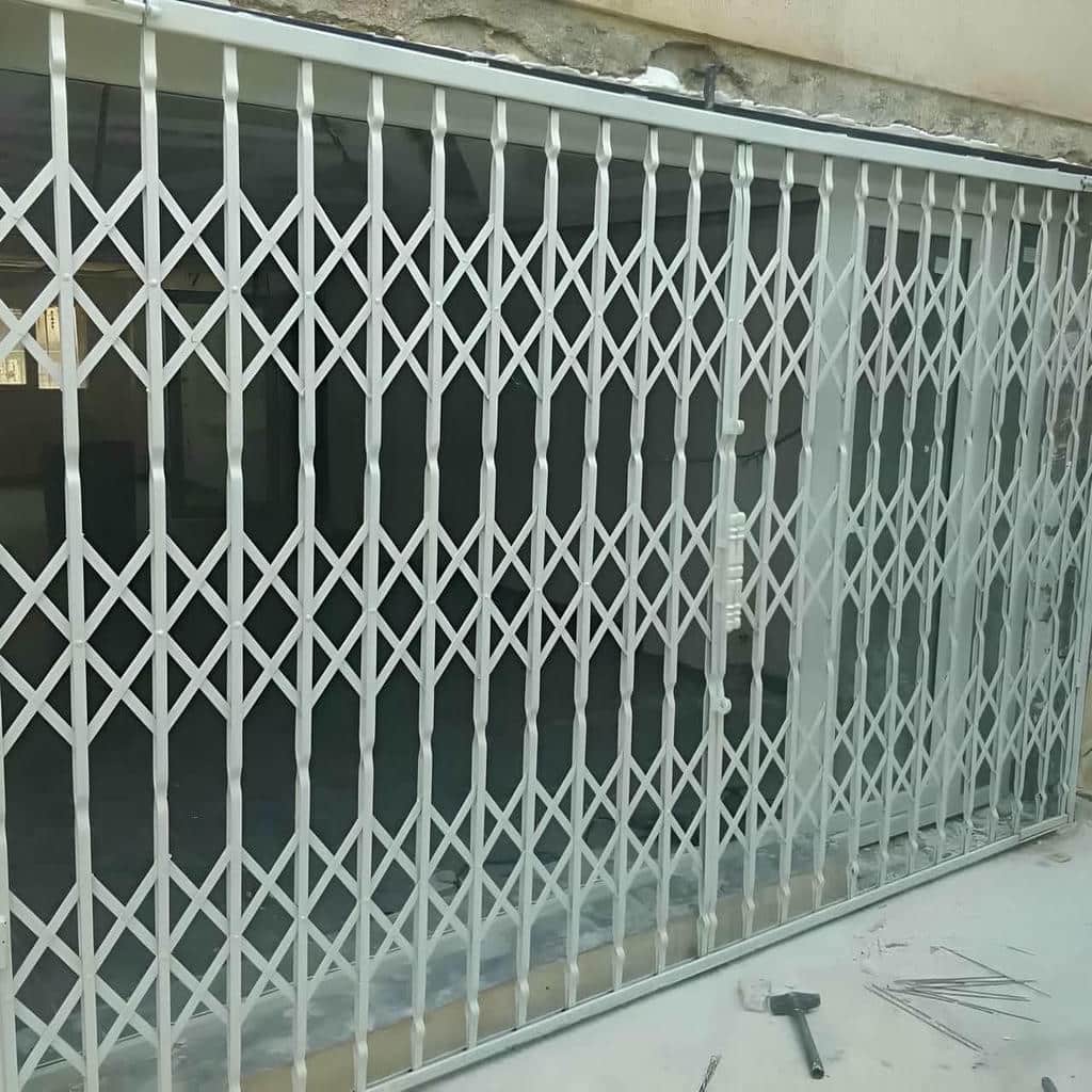 نصب درب آکاردئونی فلزی چهارگل در ارومیه