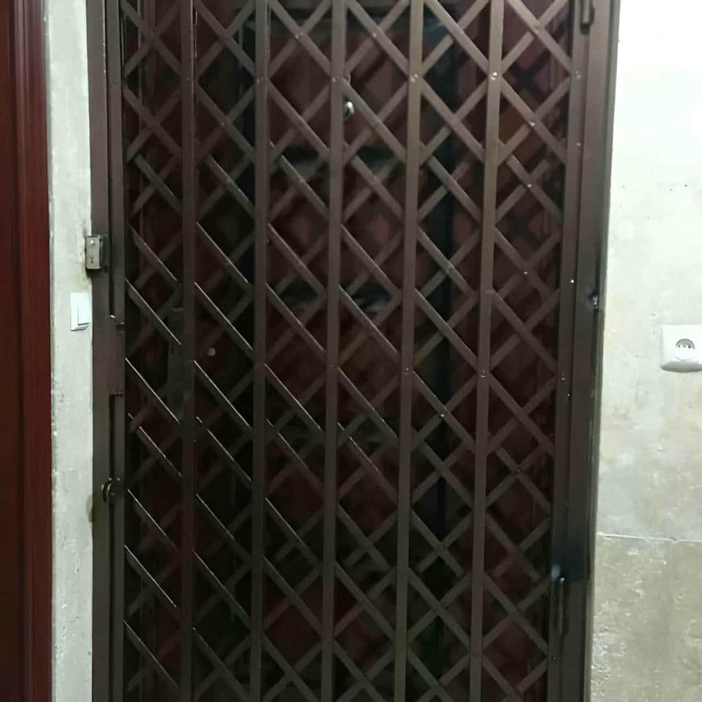 کارخانه درب آکاردئونی فلزی پروفیل سنگین در اصفهان