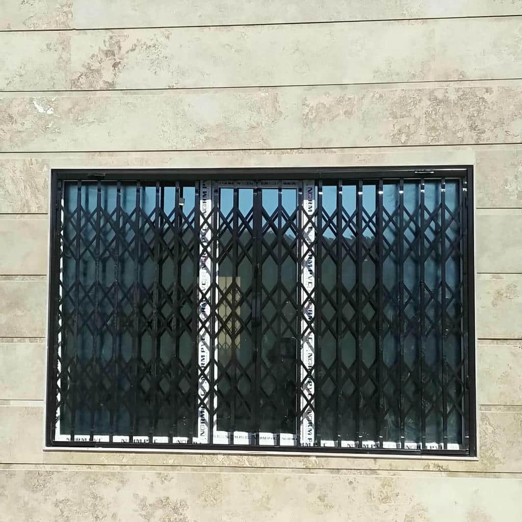 درب آکاردئونی فلزی در سبزوار