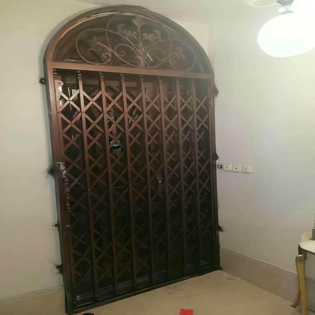 خرید درب آکاردئونی فلزی دوگل در قشم
