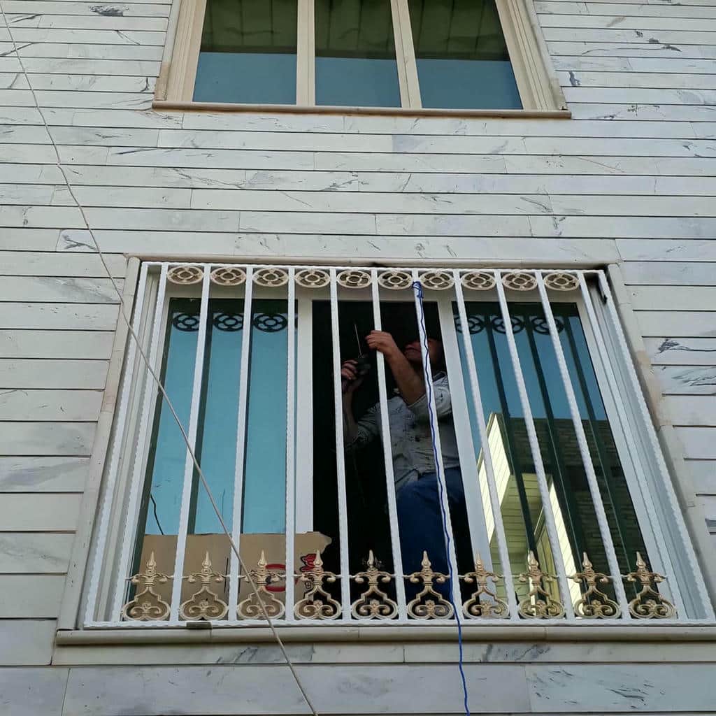 قیمت حفاظ پنجره مدرن هندسی در همدان