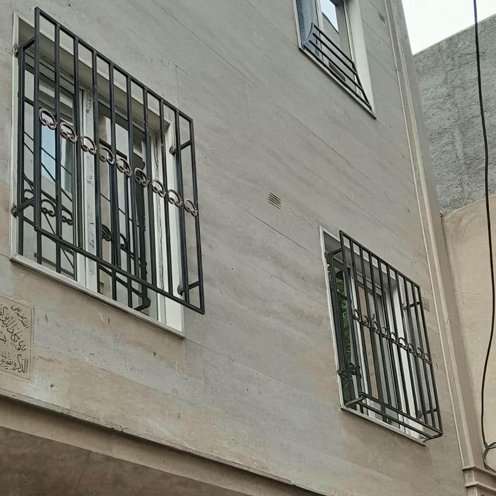 خرید حفاظ پنجره فرفورژه کلاسیک در همدان