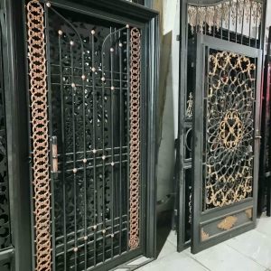 درب حیاط ویلایی در کرمانشاه