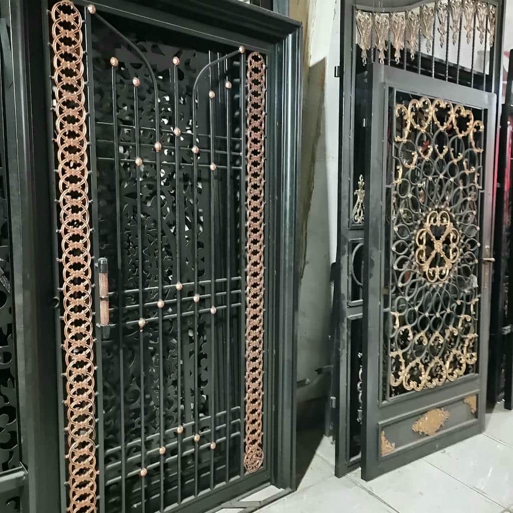 درب حیاط ویلایی در کرمانشاه