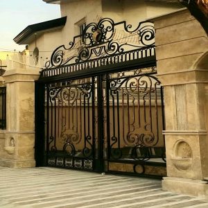 درب حیاط ویلایی در بومهن
