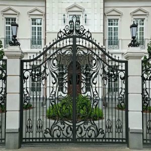 درب حیاط ویلایی در کاشان