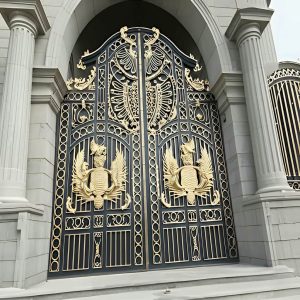 درب حیاط ویلایی در رفسنجان