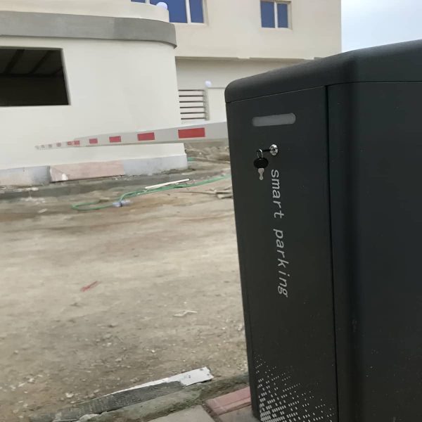 راهبند پارکینگ مجهز به کنترل از راه دور