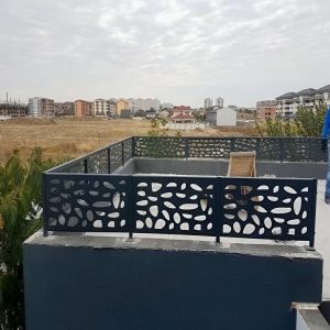 نرده بالکن سی ان سی مقاوم