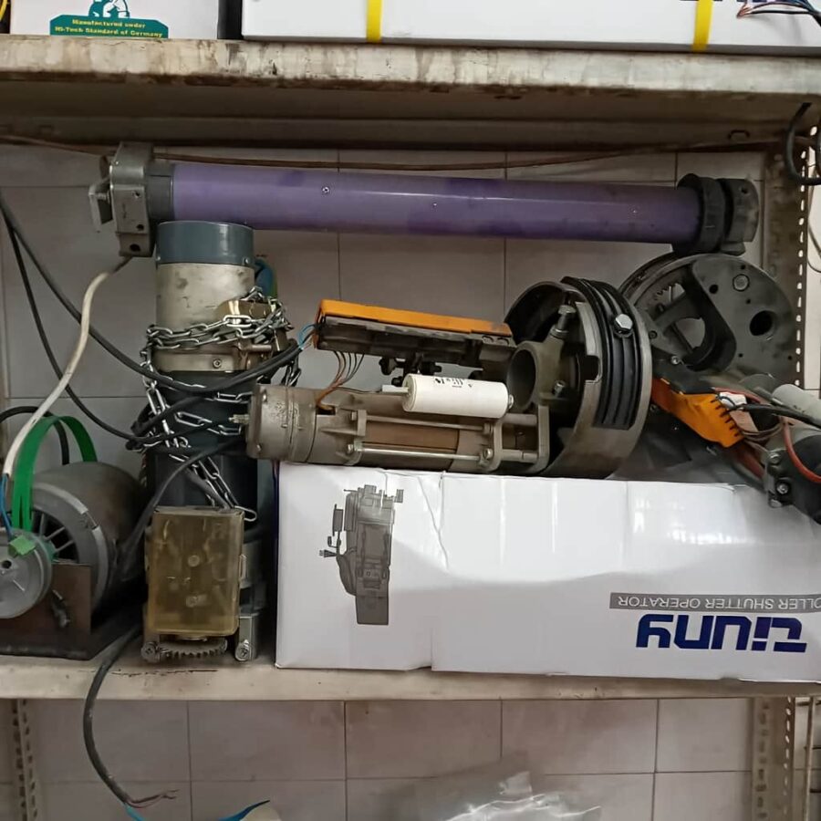 کرکره برقی بالکن با موتور توبلار نصب شده