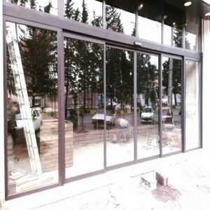 9 مدل درب اتوماتیک شیشه ای بانک کنترل ورود